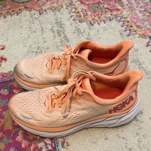 Hoka One One Women’s Clifton 8 in Cantaloupe